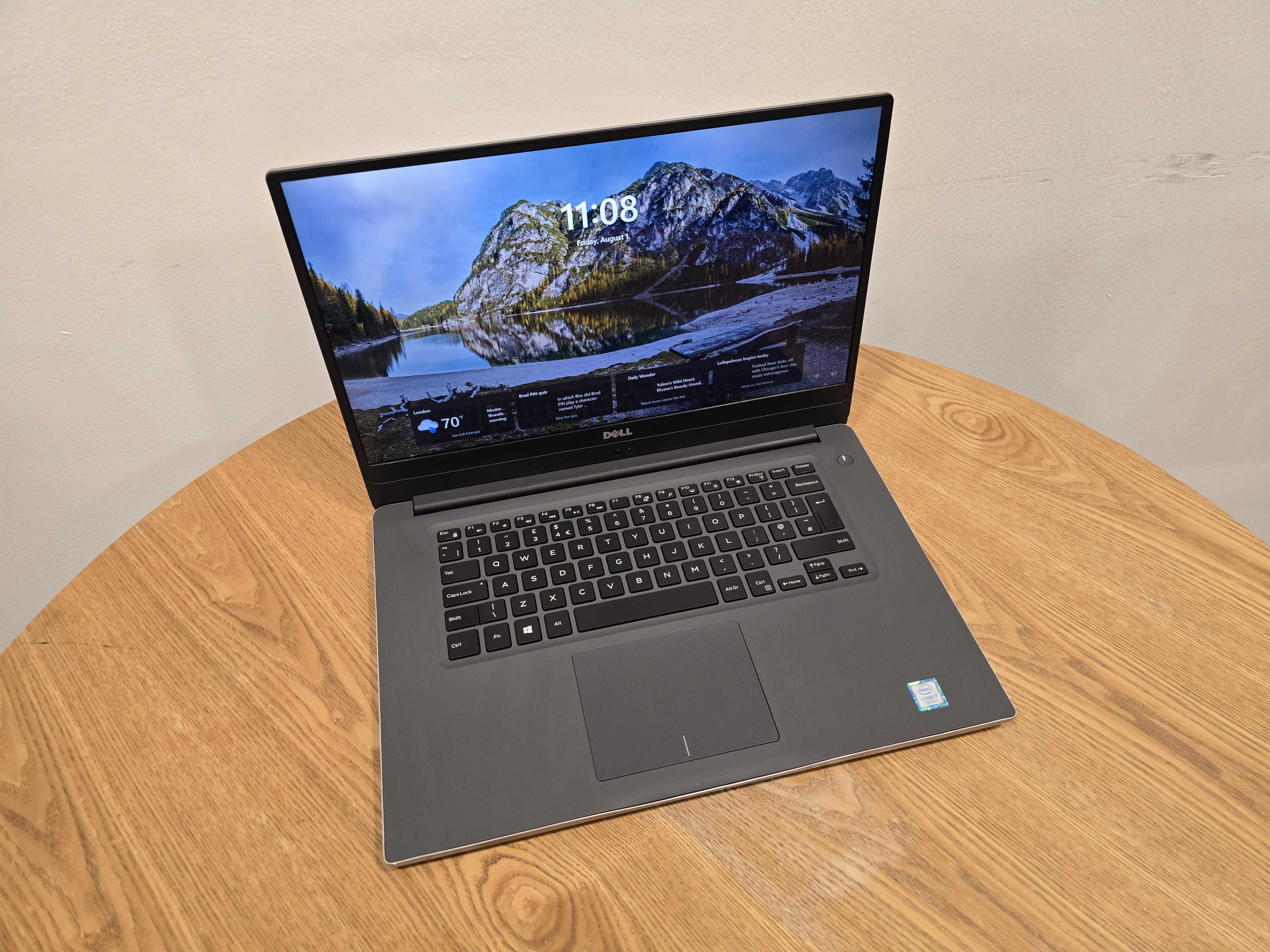 Dell Inspiron 15 7548 (P41F001) Touchscreen | Intel Core i7 5th Gen | 32GB RAM | 512GB SSD | AMD Radeon R7 M270 | Windows 11