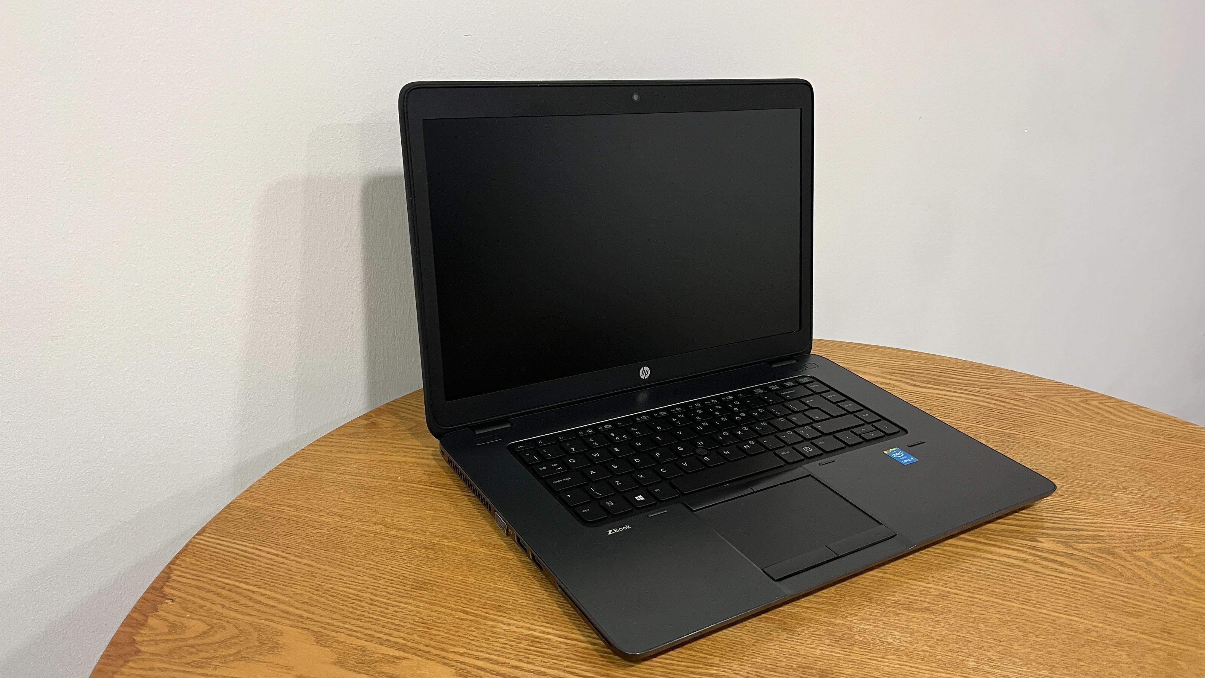 HP ZBook 15u G2 | Intel Core i7 (5th Gen) | 16GB RAM | 512GB SSD | AMD FirePro Graphics | Windows 11