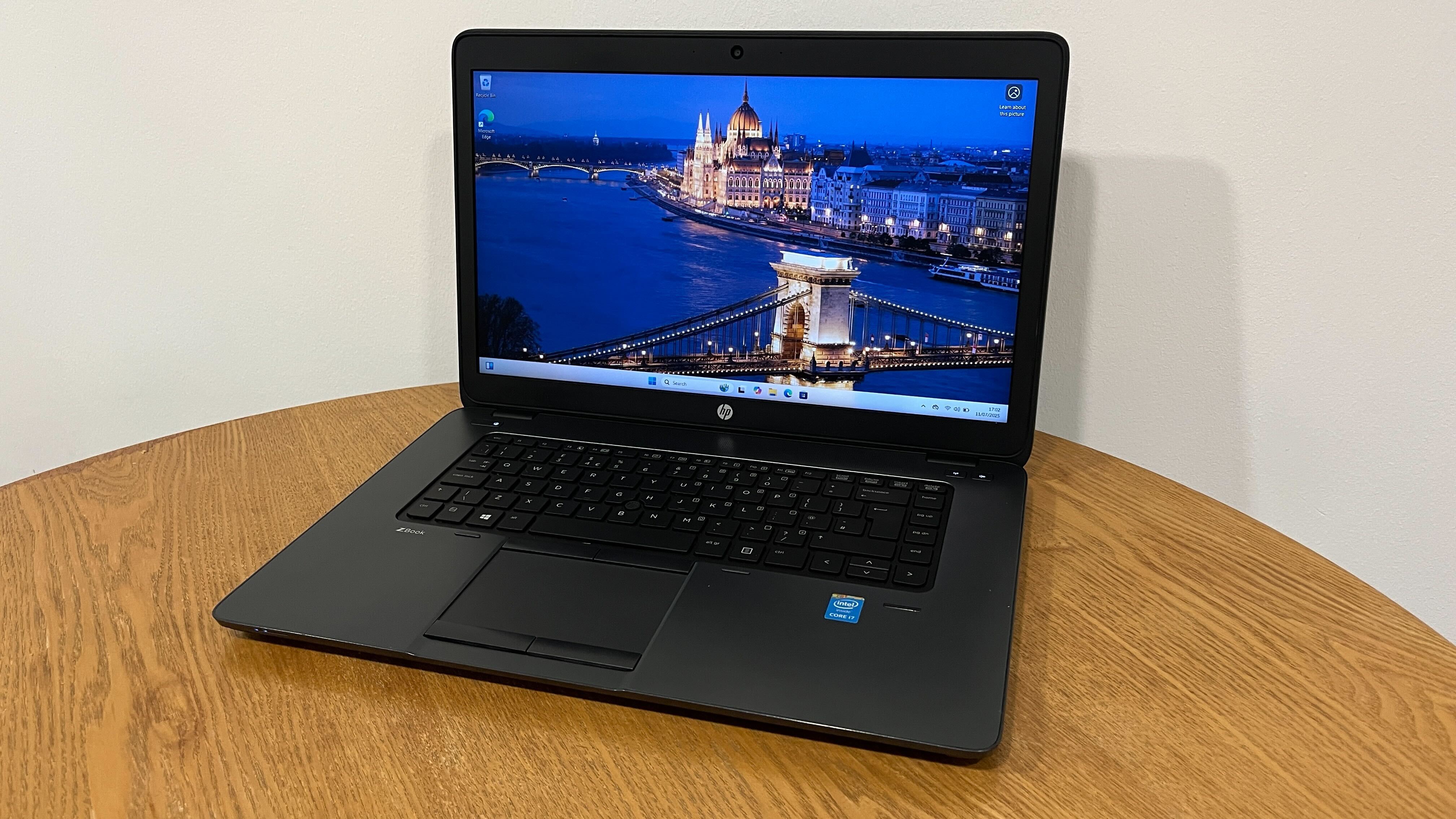 HP ZBook 15u G2 | Intel Core i7 (5th Gen) | 16GB RAM | 512GB SSD | AMD FirePro Graphics | Windows 11