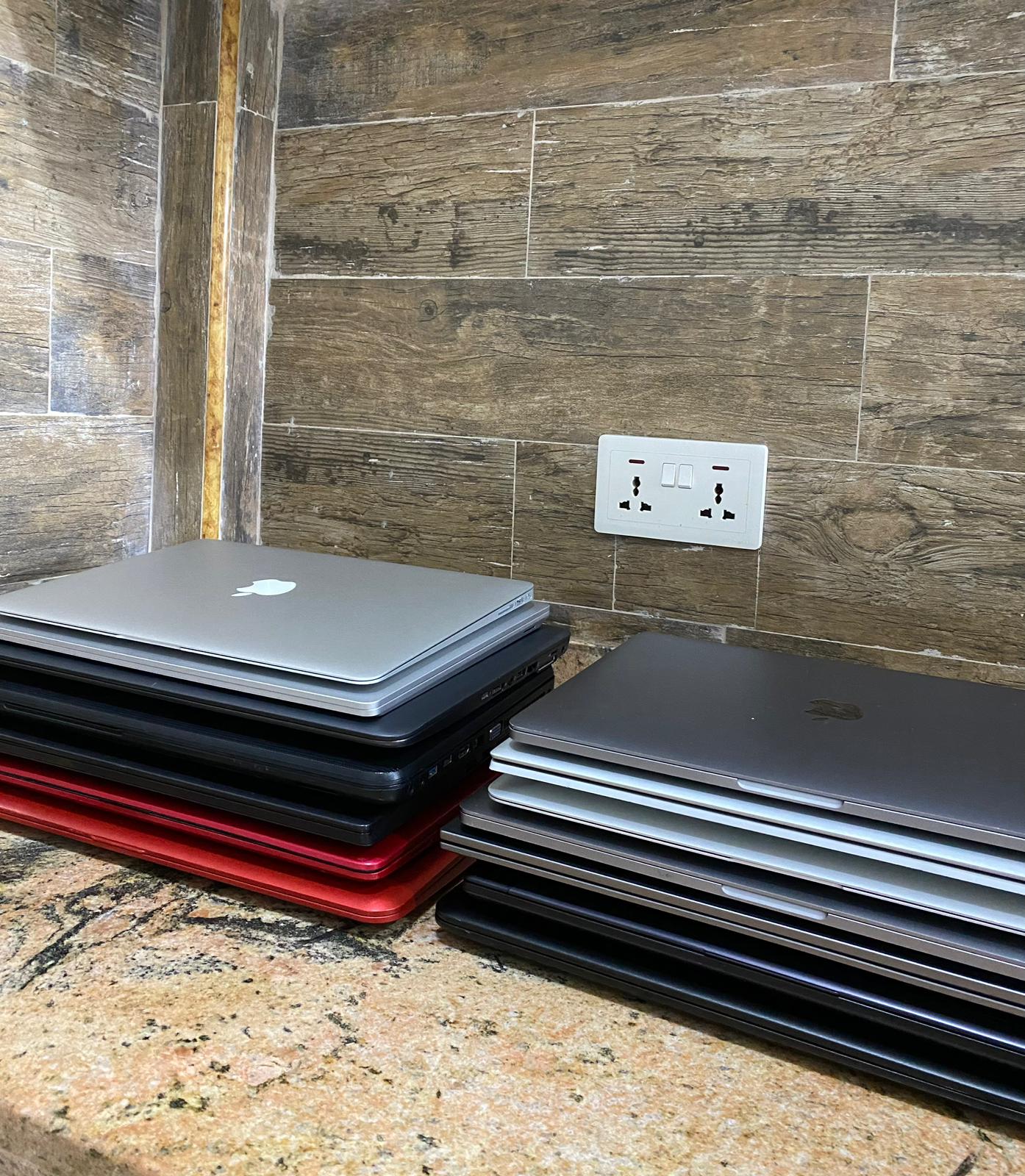 MacBook Pro A2159 (2019) | Intel core i5 8th Gen | 8GB Ram | 256 SSD | 13.3