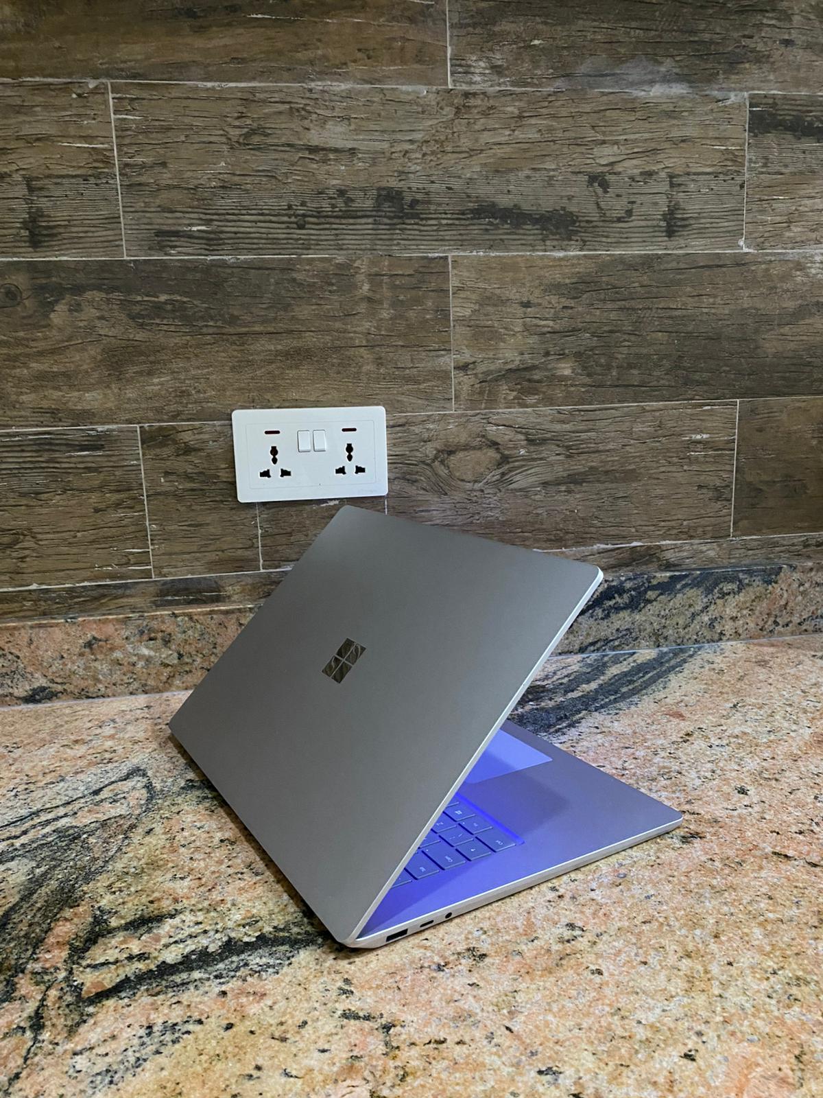 Microsoft Surface Laptop 4 Touchscreen | Intel core i7 11th Gen | 16GB Ram | 512GB NVMe SSD | 13.3" | Win 11