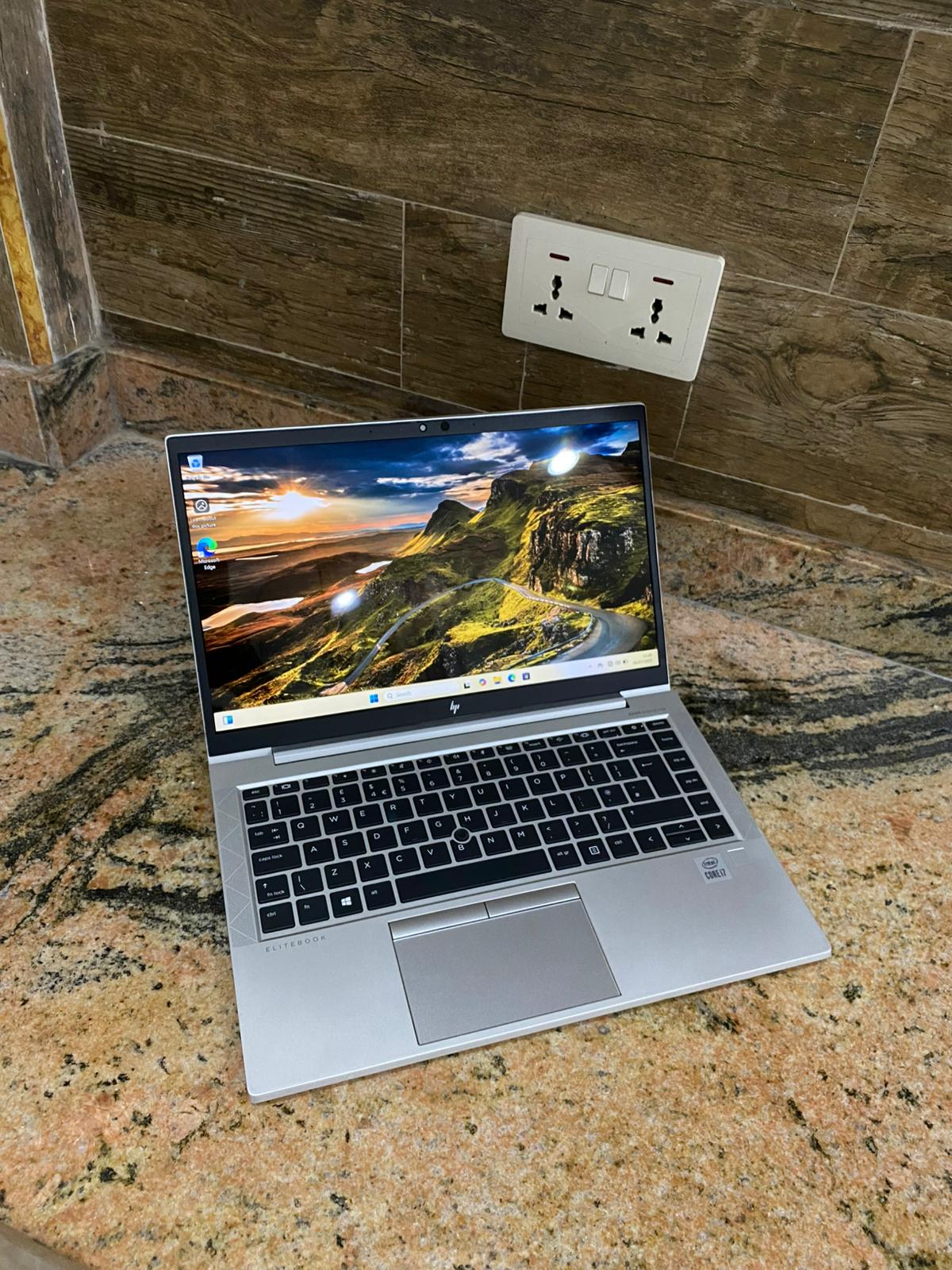 HP EliteBook 840 G7 | Intel core i7 10th Gen | 32GB | 512GB | 14" | Win 11