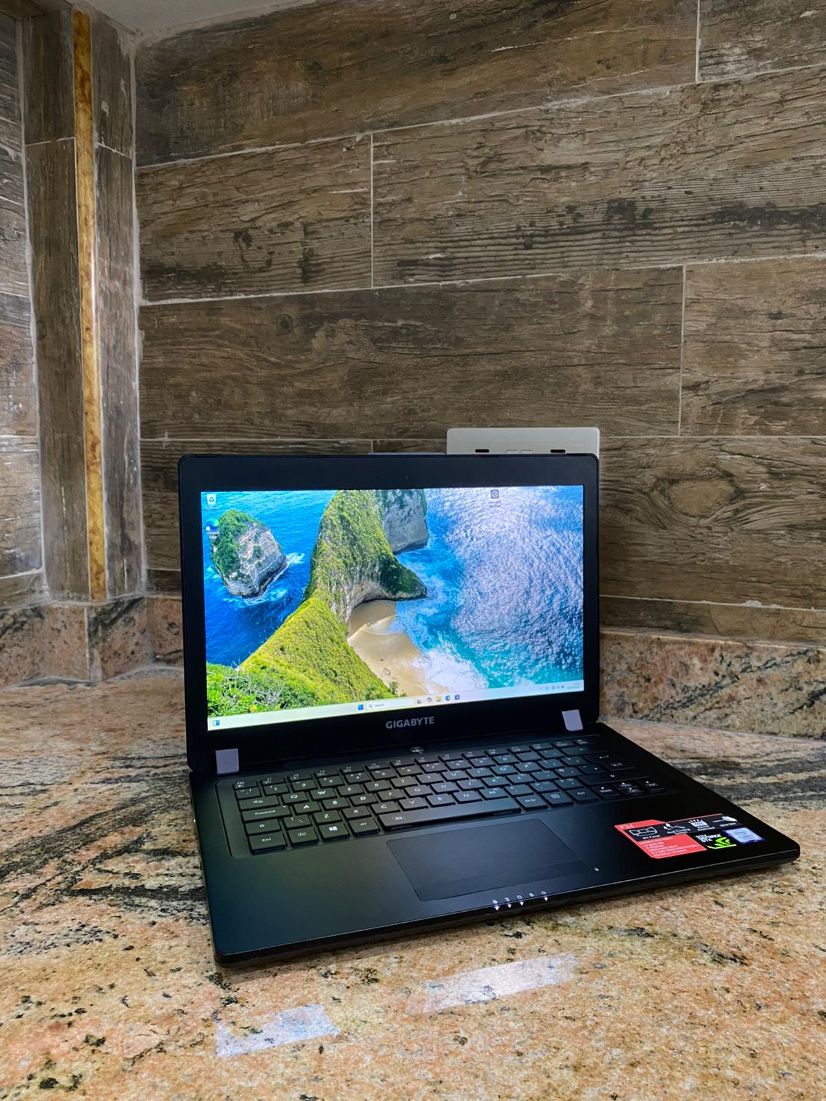 Gigabyte P34 Gaming Laptop | Intel core i7 7th Gen | 32GB Ram | 2TB M.2 SSD | NVIDIA GTX 1050 | Win 11