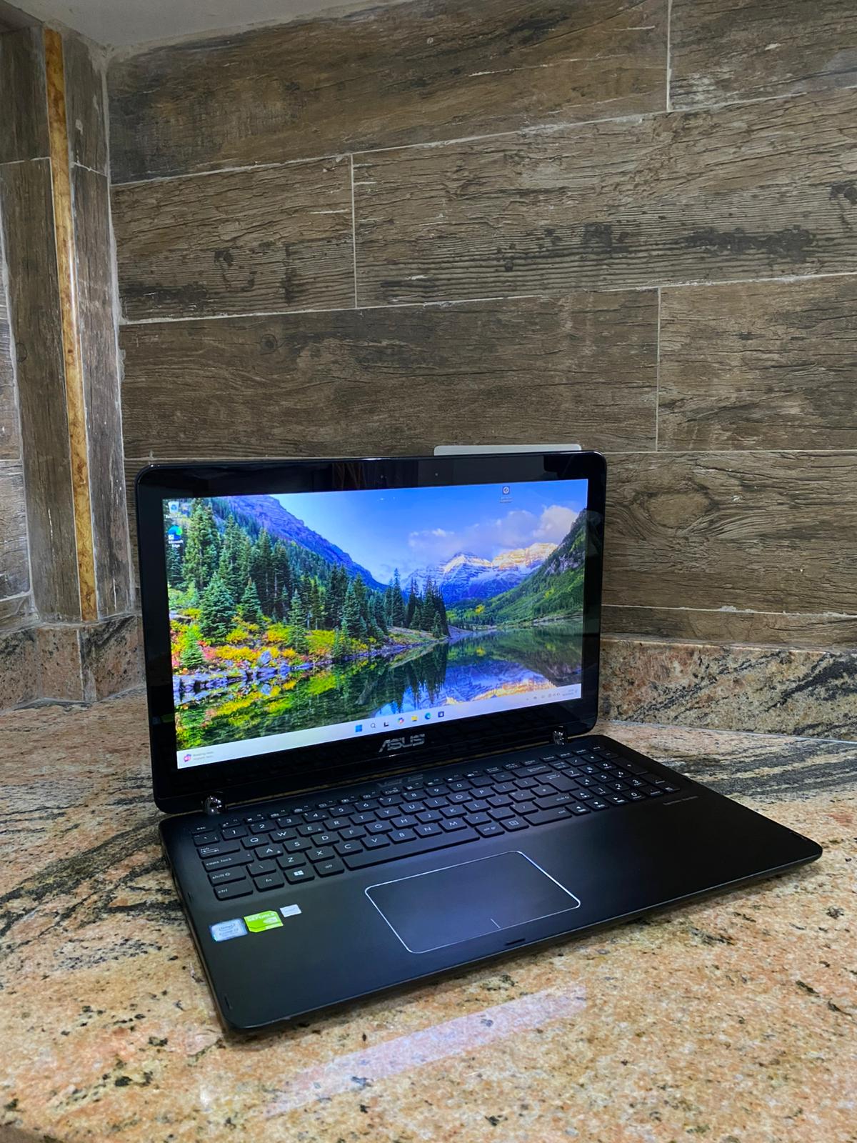 ASUS UX560U Touchscreen | Intel core i7 7th Gen | 24GB Ram | 512GB SSD | Nvidia 940MX + Intel HD 620 | Win 11